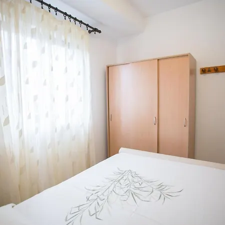 In Novigrad Istrien 35930 Apartament